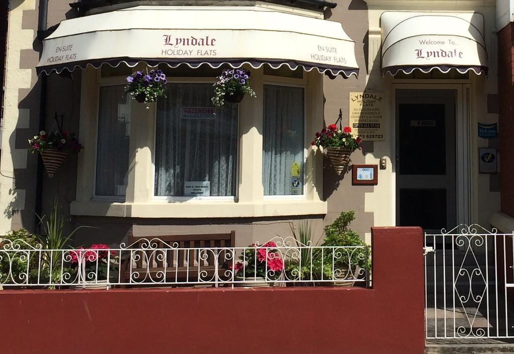 Lyndale Holiday Flats Blackpool Luaran gambar