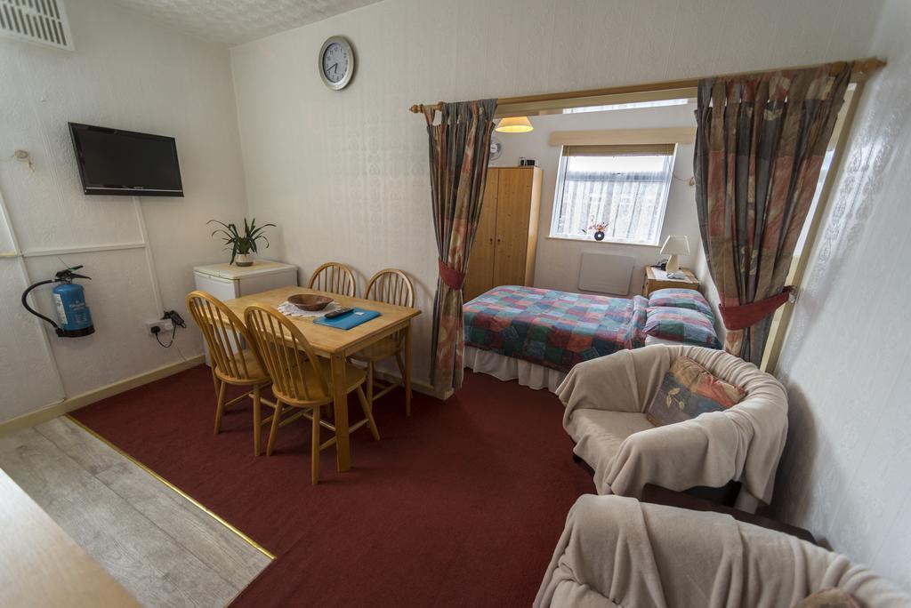 Lyndale Holiday Flats Blackpool Luaran gambar