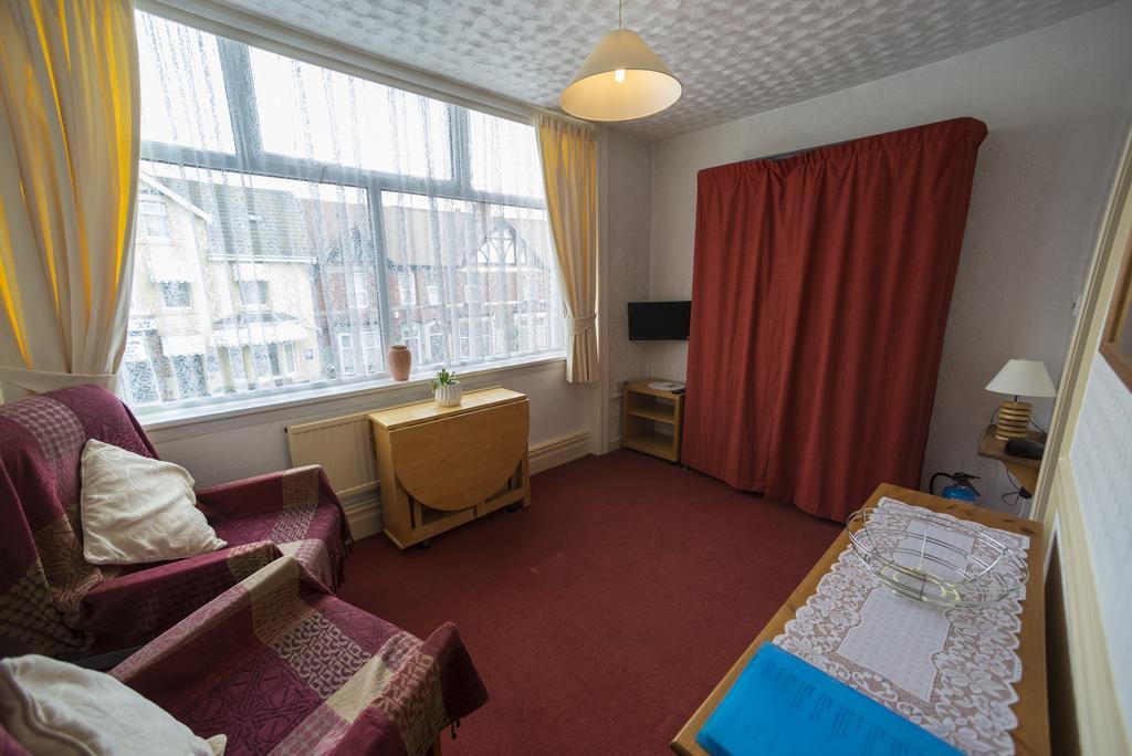 Lyndale Holiday Flats Blackpool Luaran gambar